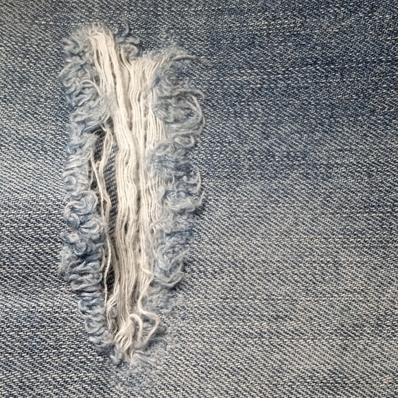 🌺 Old Navy O.G Diva Raw Hem Light Distressed Denim Shorts Sz 14 - Picture 4 of 8